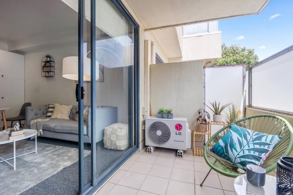Cozy 1 Bedder In St Kilda With Balcony Daire Melbourne Dış mekan fotoğraf