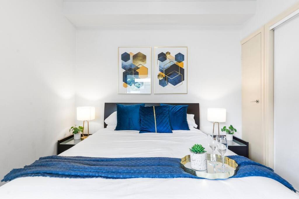 Cozy 1 Bedder In St Kilda With Balcony Daire Melbourne Dış mekan fotoğraf
